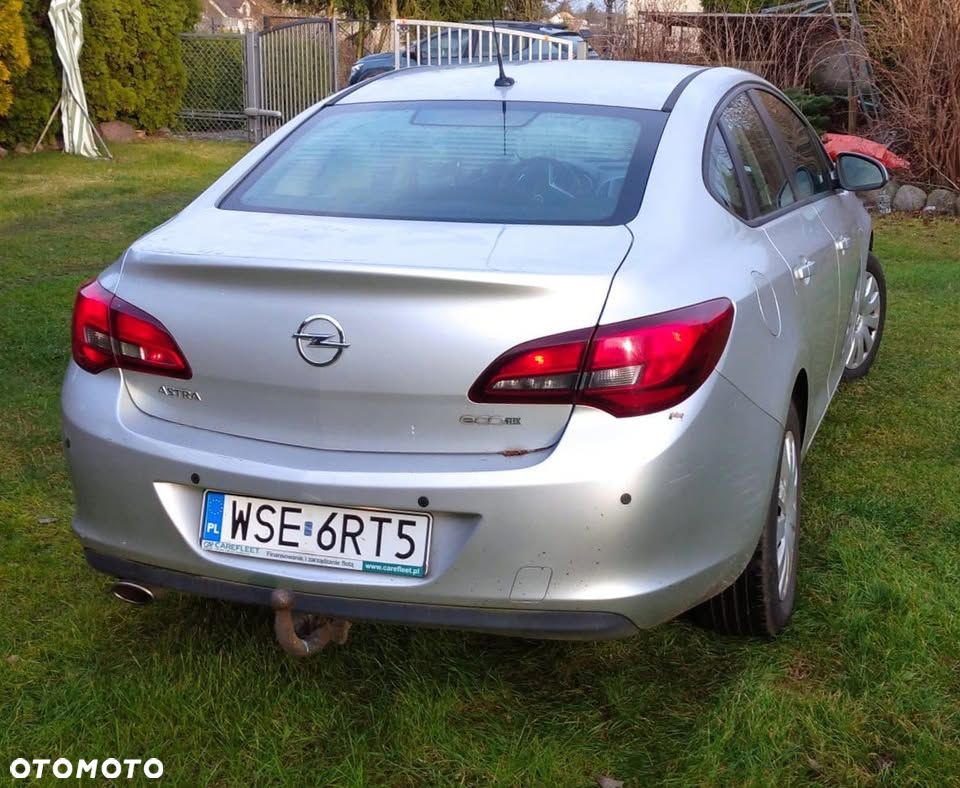Opel Astra 1.4 T Enjoy - 6