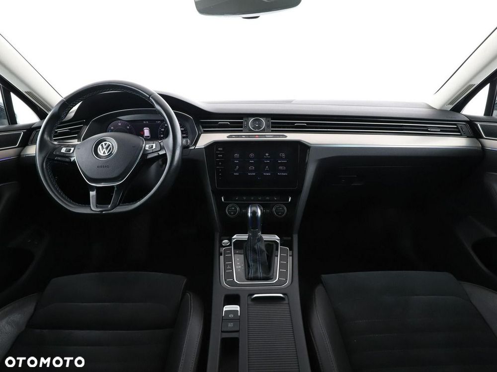 Volkswagen Passat 1.4 TSI DSG GTE - 17