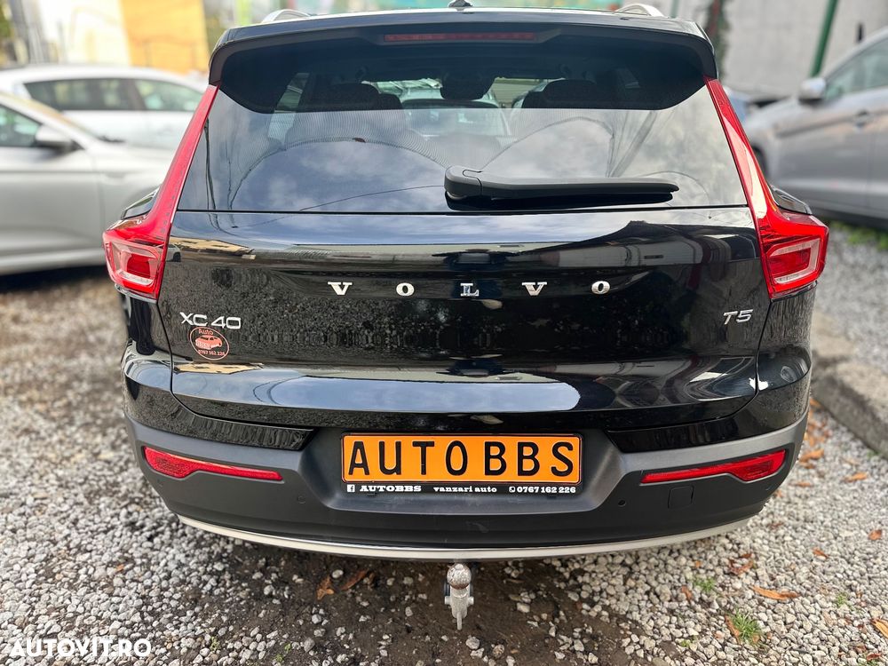 Volvo XC 40 T5 Twin Engine DKG Momentum Pro - 22