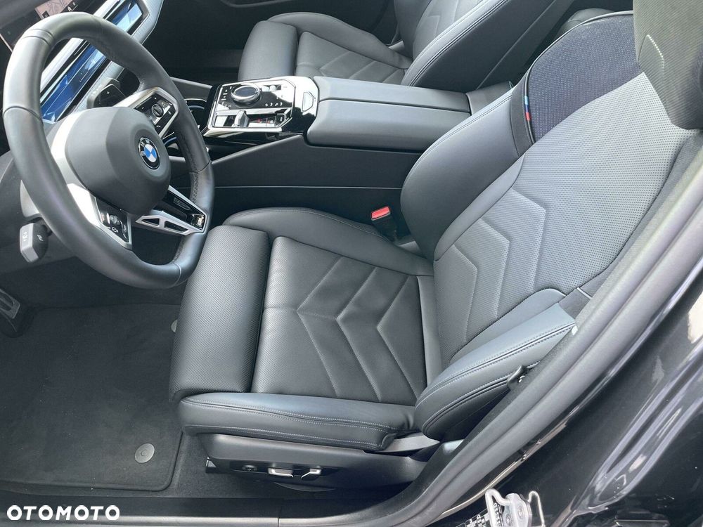 BMW Seria 5 520d xDrive mHEV M Sport - 22
