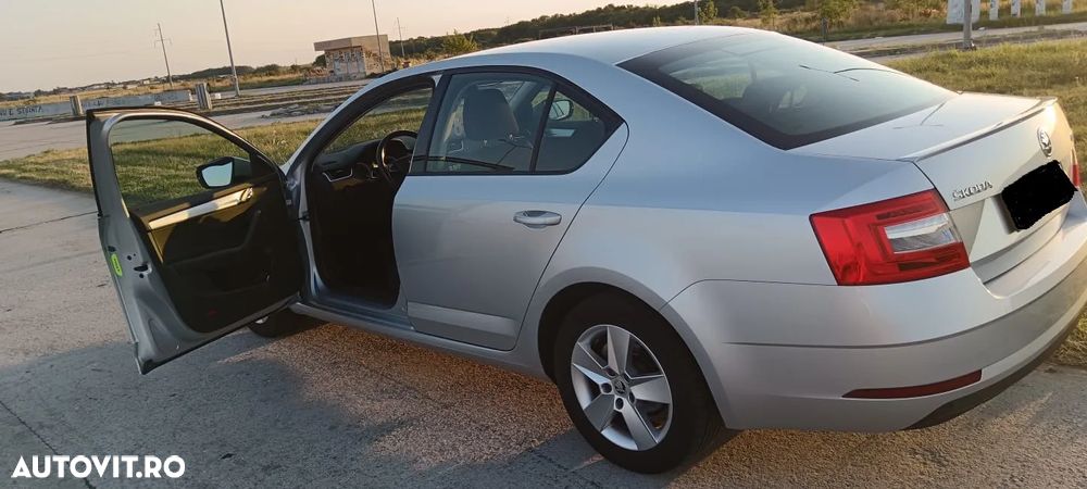 Skoda Octavia 1.5 TSI Ambition - 4