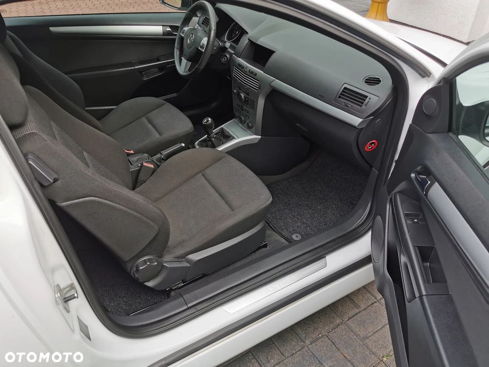 Opel Astra 1.8 Sport - 14