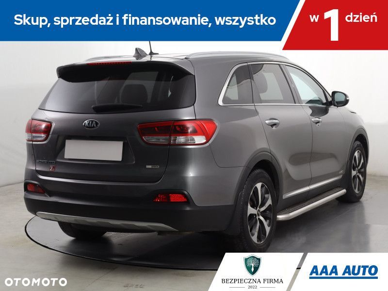 Kia Sorento - 7