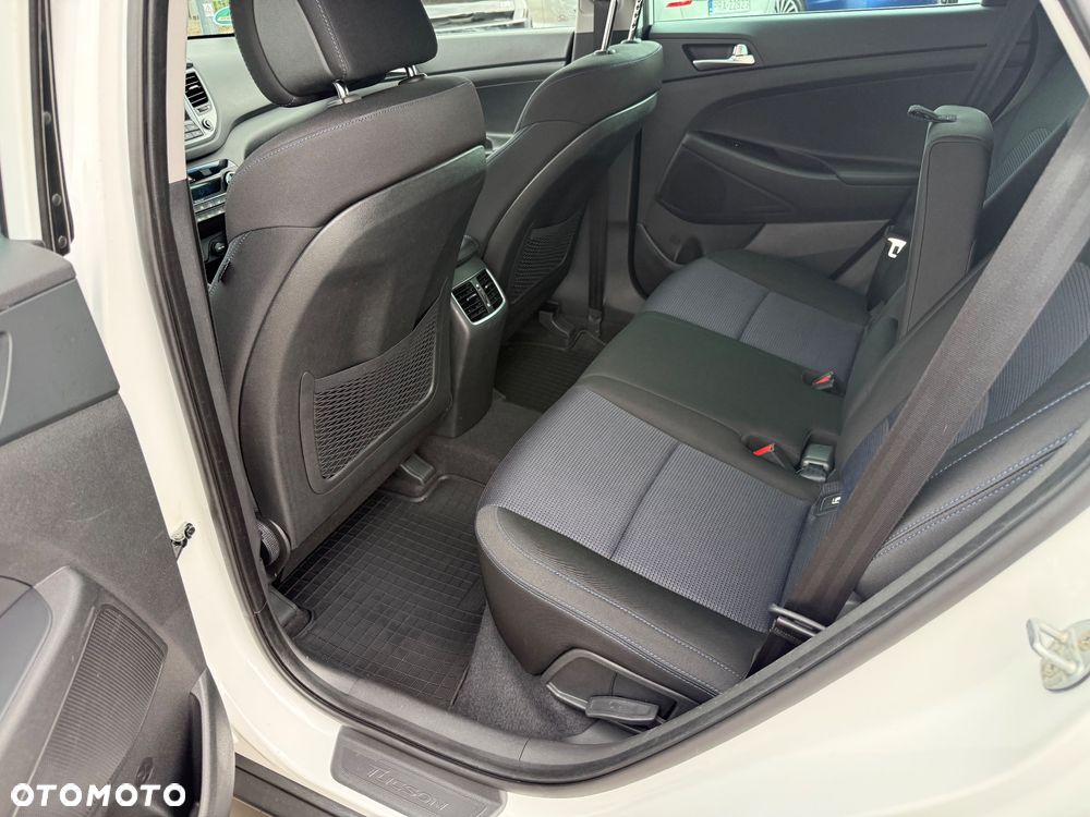 Hyundai Tucson blue 1.7 CRDi 2WD Style - 12