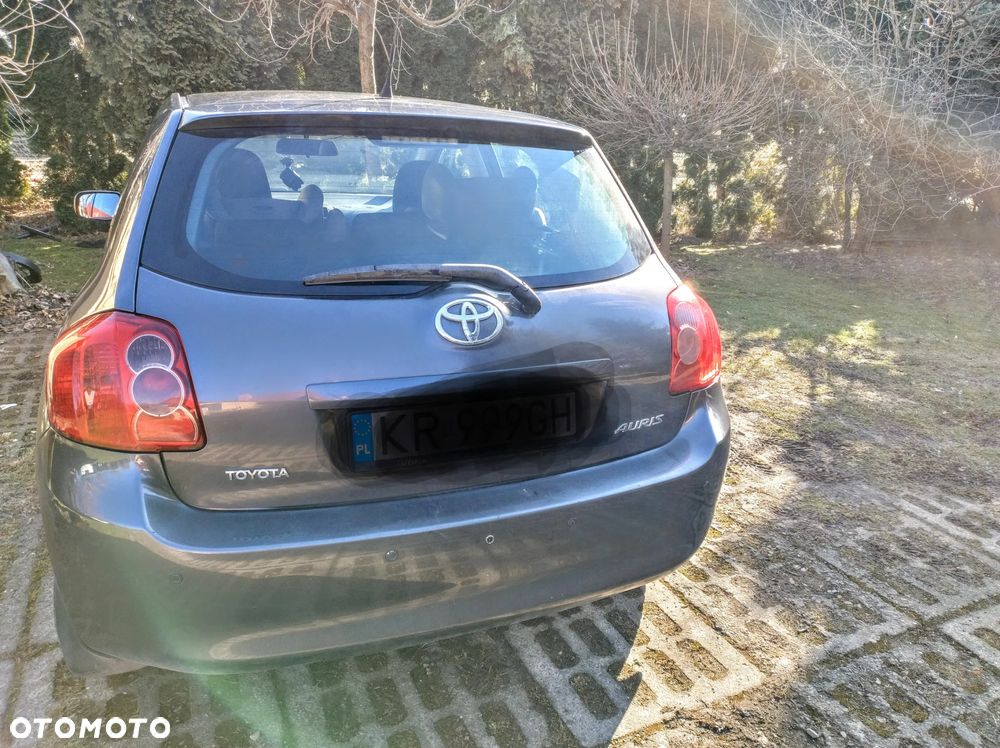 Toyota Auris 1.4 D-4D Premium - 2