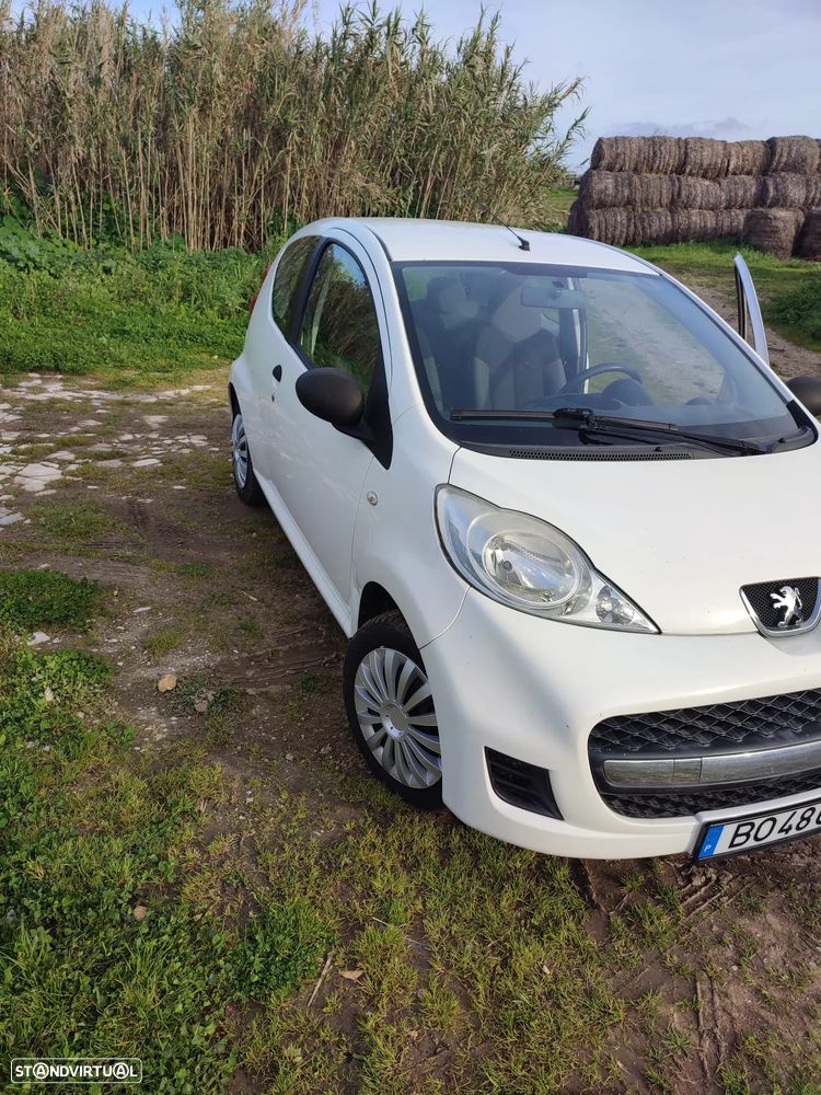 Peugeot 107 1.0 Urban Style - 1