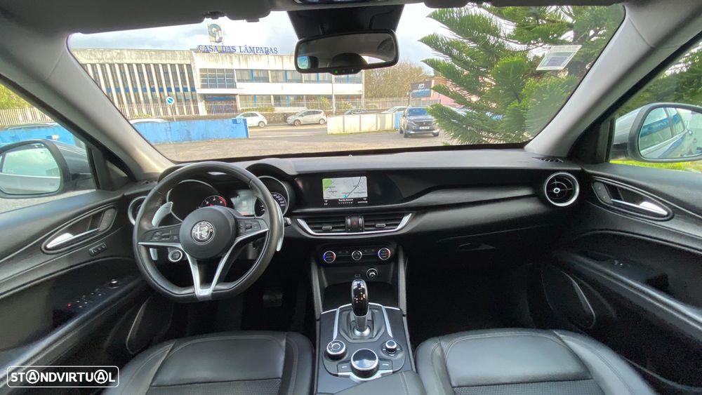 Alfa Romeo Stelvio 2.2 D Super AT8 - 27