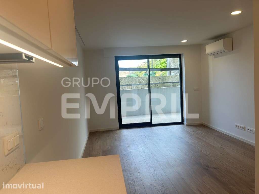 T1 c/ Terraço á Ponte da Arrábida - Grande imagem: 2/9