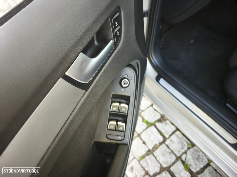 Audi A4 Avant 2.0 TDI 116g DPF Ambiente - 13
