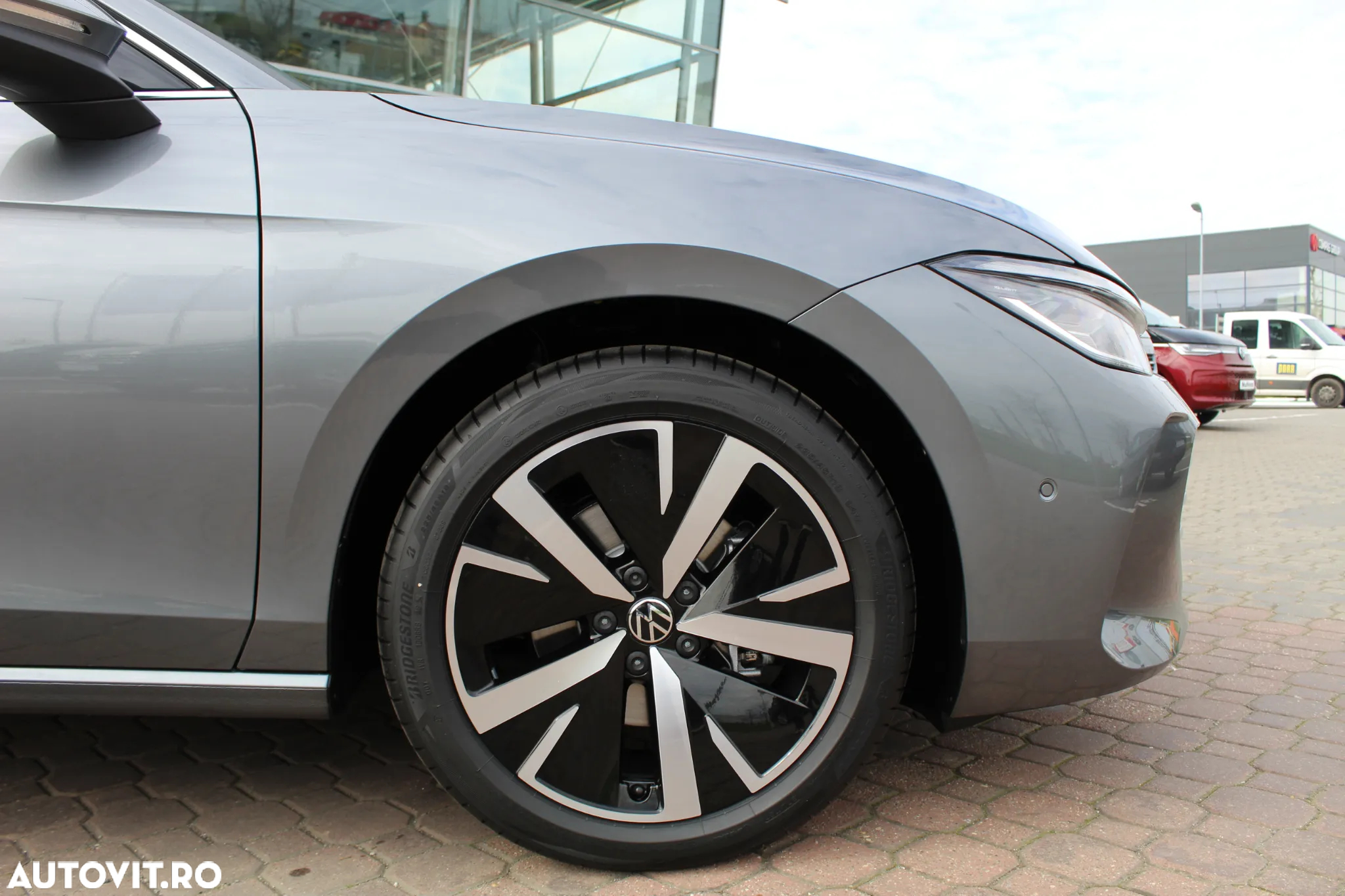 Volkswagen Passat Variant 2.0 TDI SCR DSG Business - 8