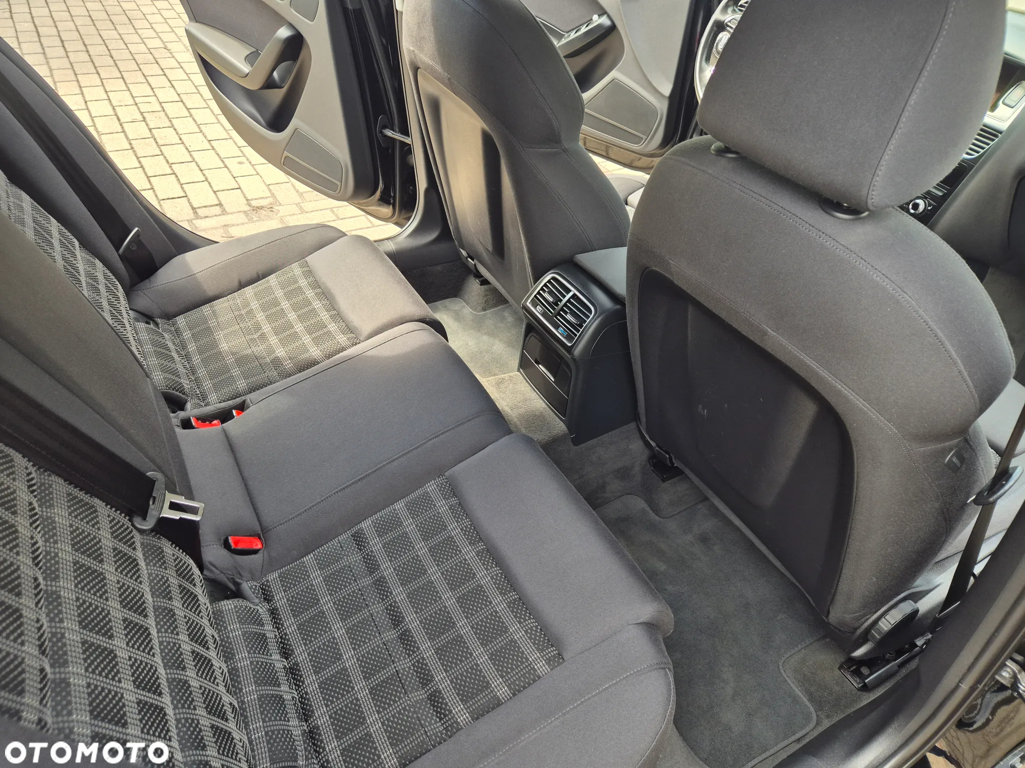 Audi A4 Avant 2.0 TDI DPF multitronic S line Sportpaket - 11