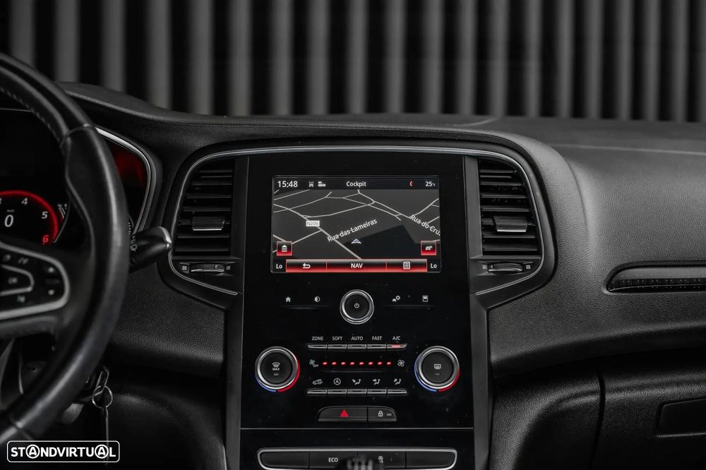 Renault Mégane Sport Tourer 1.2 TCE Zen — fotografia 15