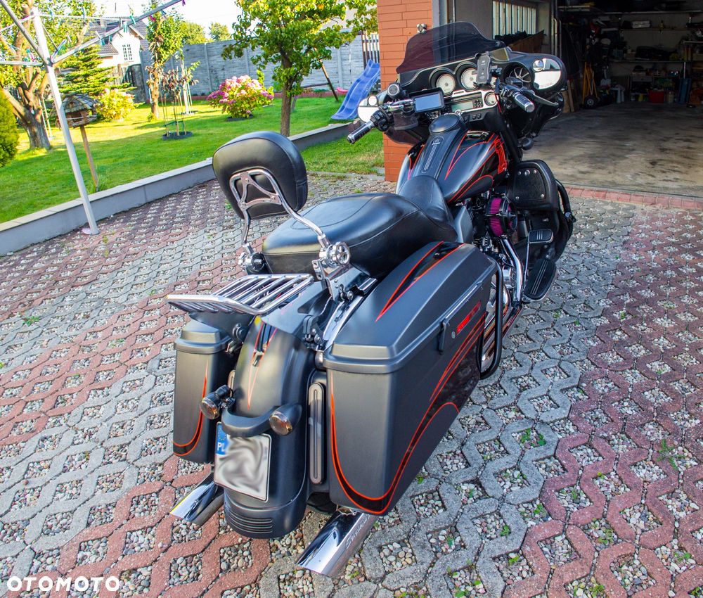 Harley-Davidson Touring Street Glide - 3