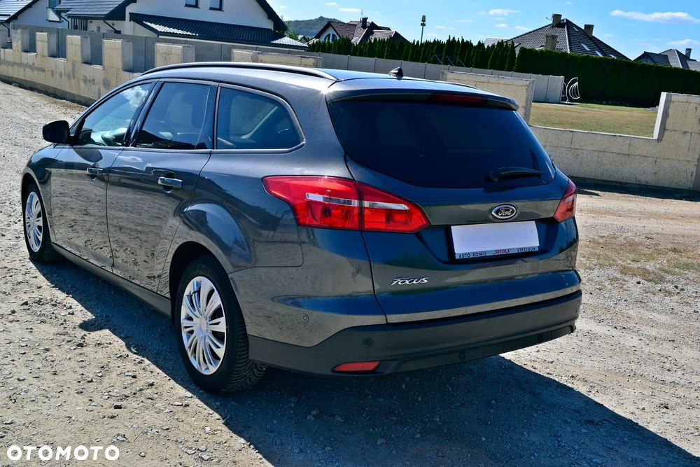 Ford Focus 1.5 TDCi DPF Start-Stopp-System Business - 6