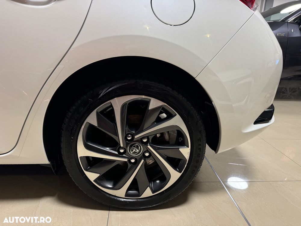 Toyota Auris 1.8 VVT-i Hybrid Automatik Touring Sports Team Deutschland - 32