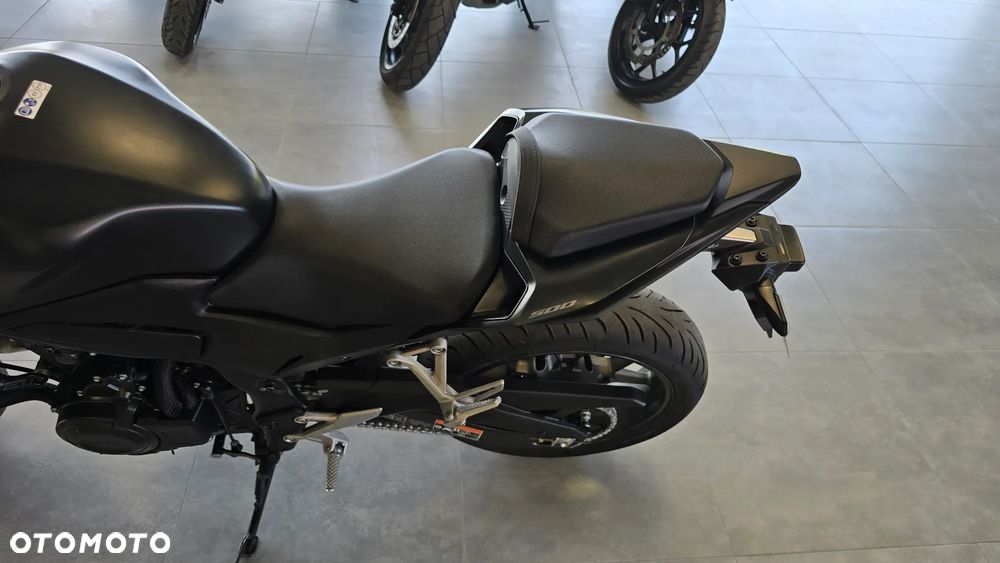 Honda Hornet - 10