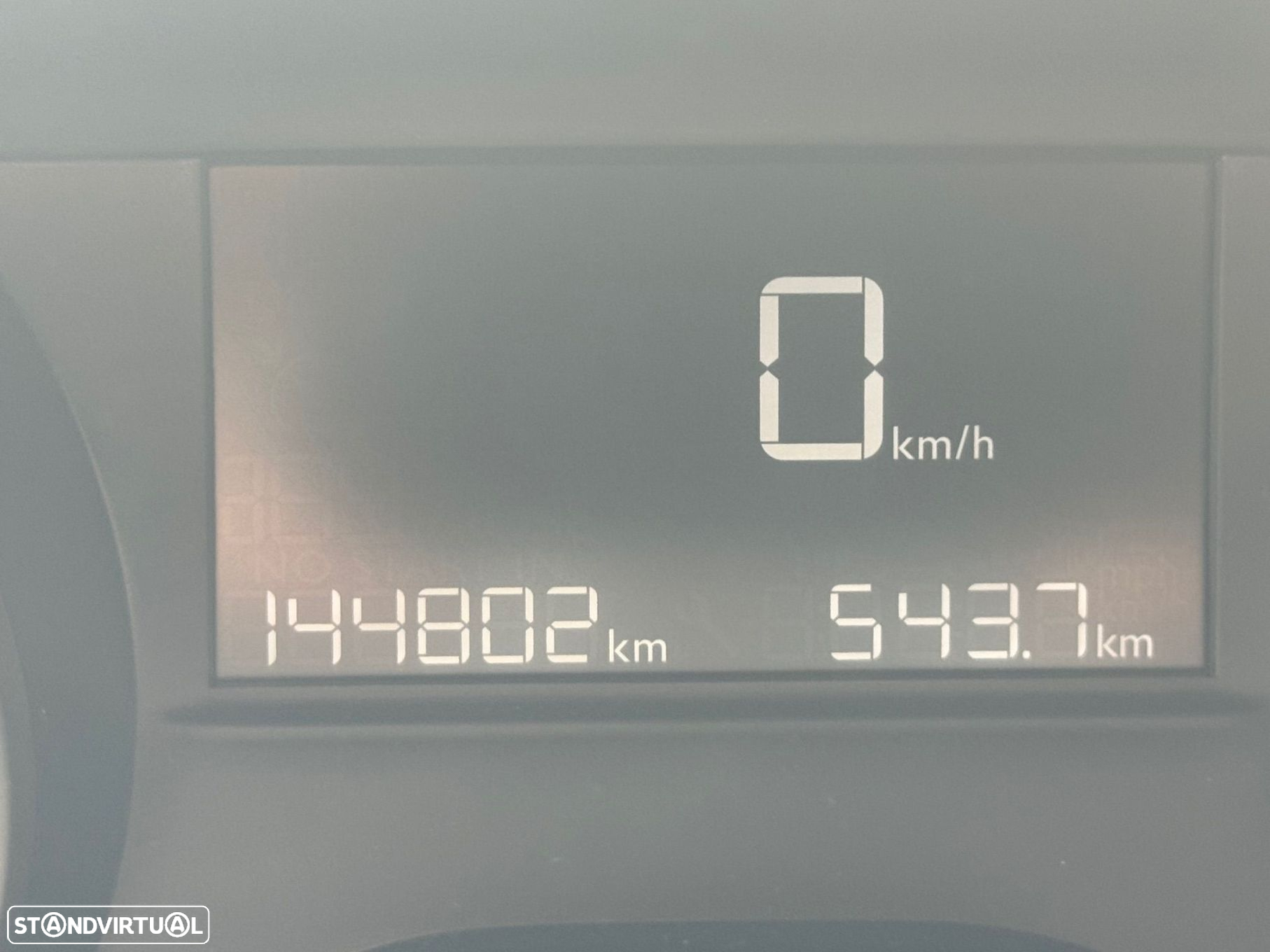 Peugeot 2008 1.6 BlueHDi Style - 20