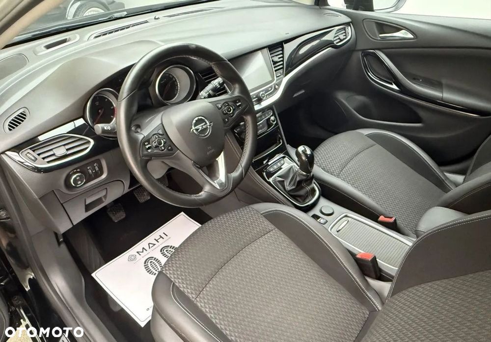 Opel Astra 1.6 D (CDTI) Start/Stop Innovation - 22