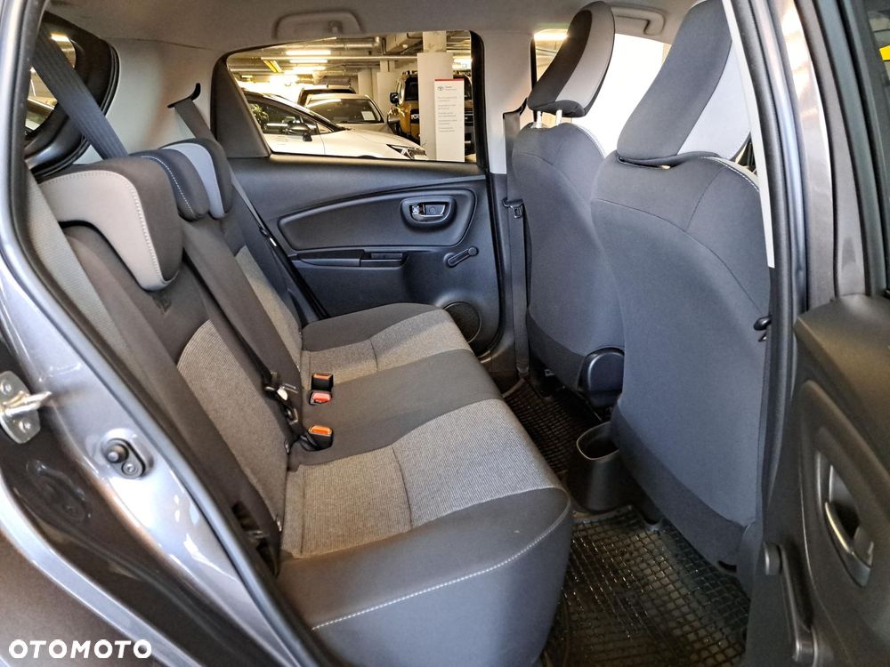 Toyota Yaris - 11