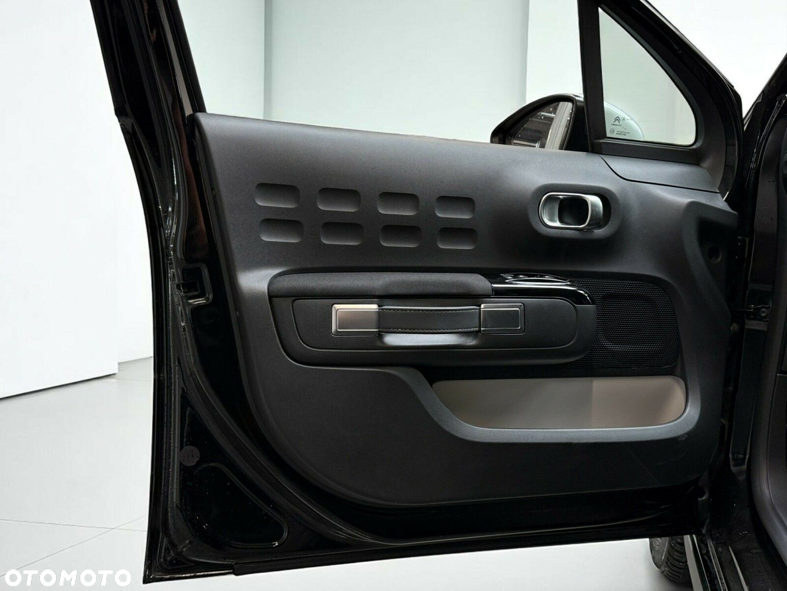 Citroën C3 1.2 PureTech Shine EAT6 - 15