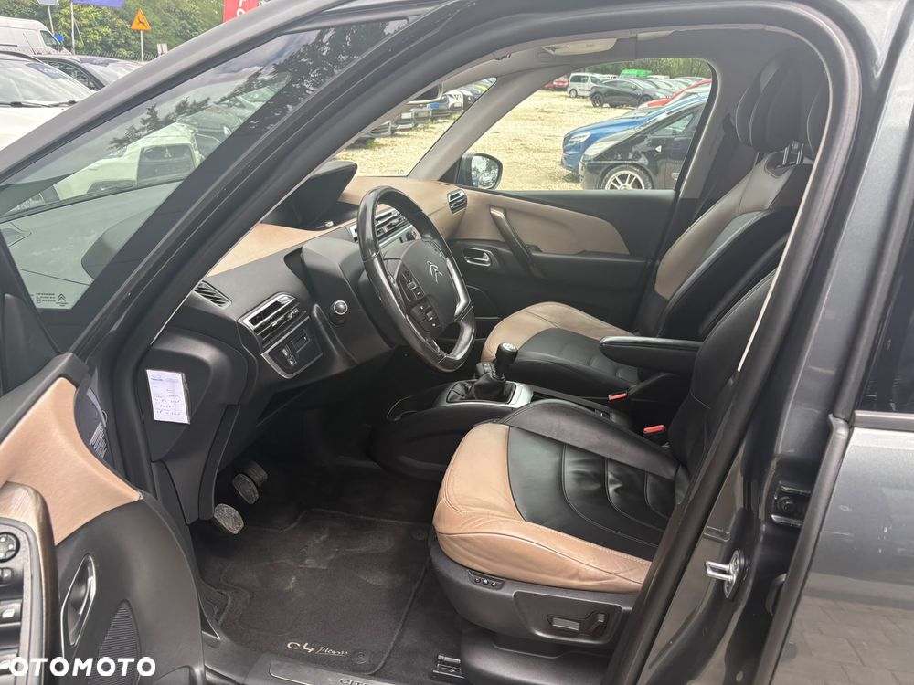 Citroën C4 Grand Picasso e-HDi 115 Attraction - 15