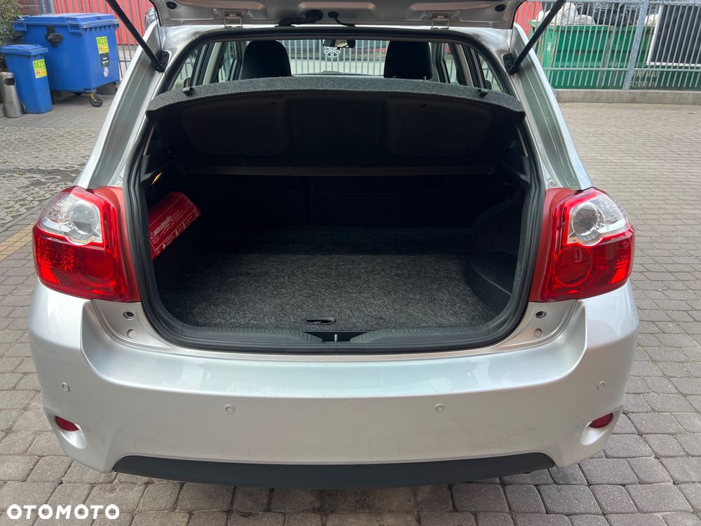 Toyota Auris - 18
