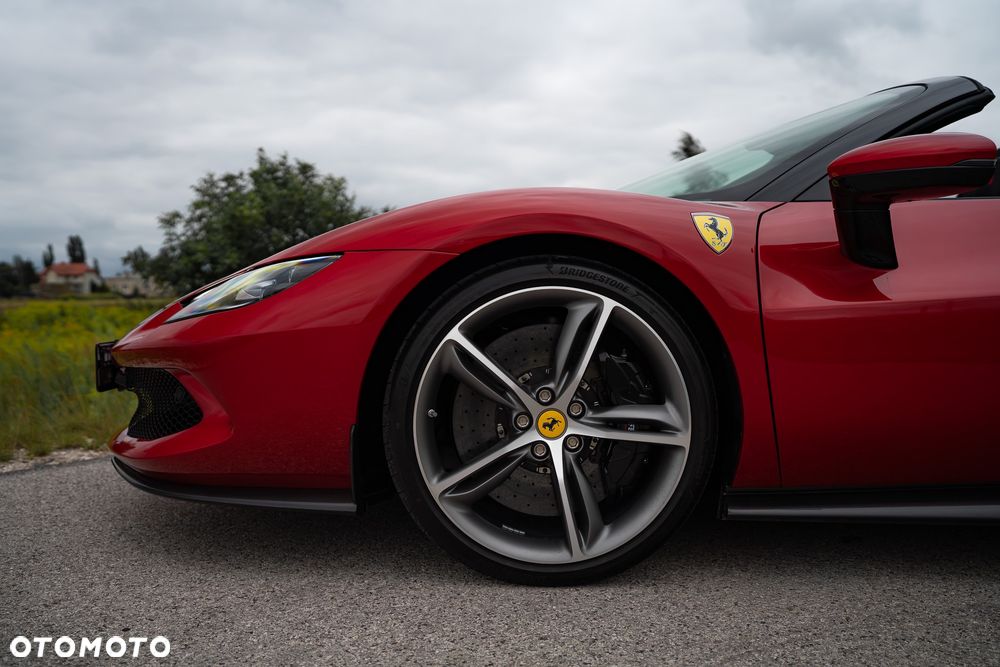 Ferrari 296 GTS - 21