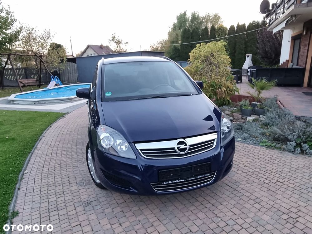 Opel Zafira 2013 photo 2