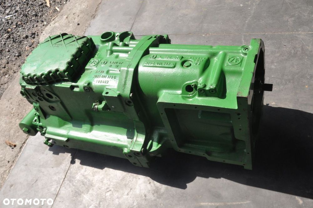 SKRZYNIA BIEGÓW JOHN DEERE 6410 NR L150672 / L150671 - 10