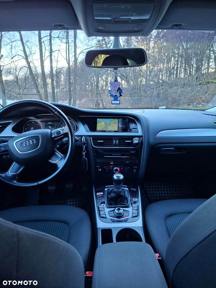 Audi A4 Avant 2.0 TDI ultra - 13