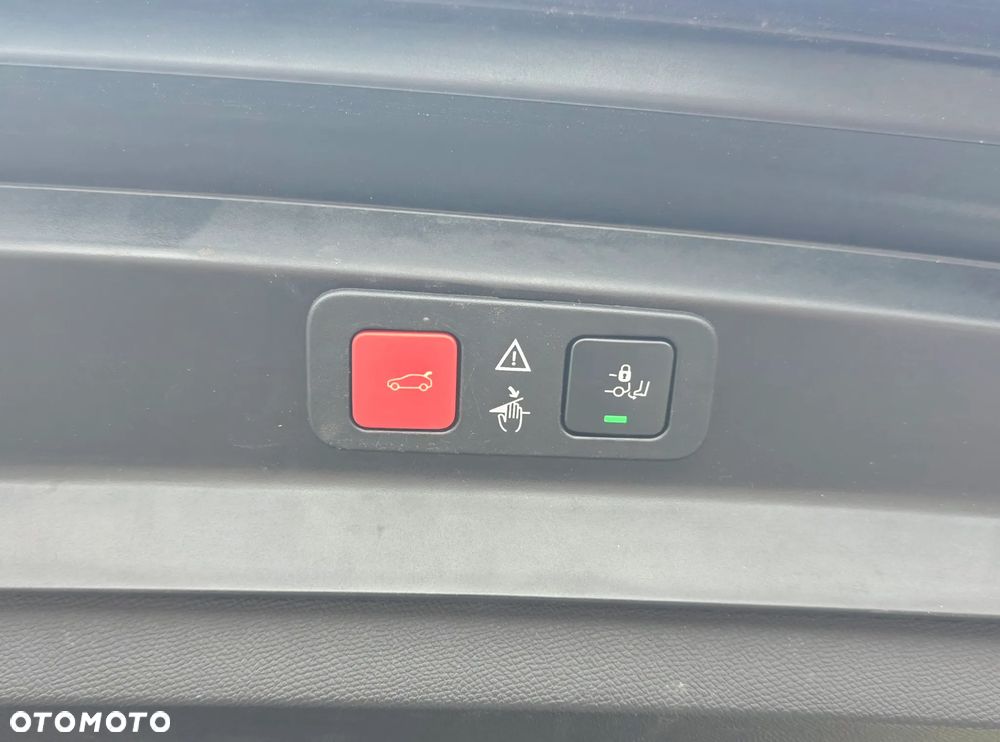 Peugeot 5008 BlueHDi 180 EAT8 GT - 31