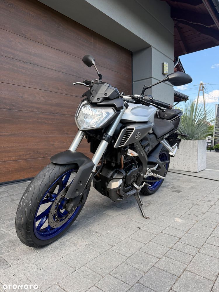 Yamaha MT - 5