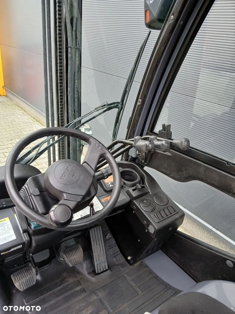 Toyota 02-8FDF18 - 7