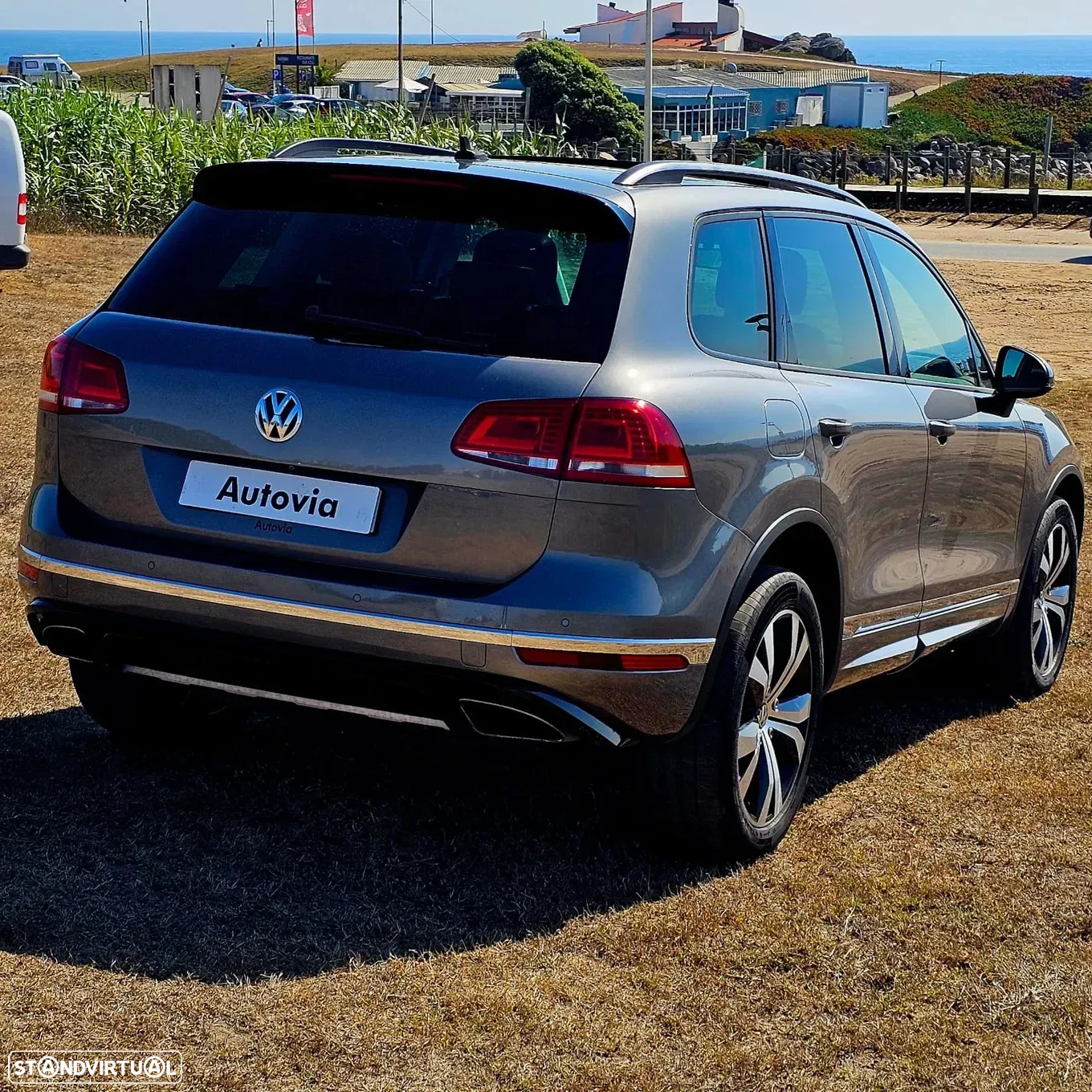 VW Touareg 3.0 TDI V6 - 3