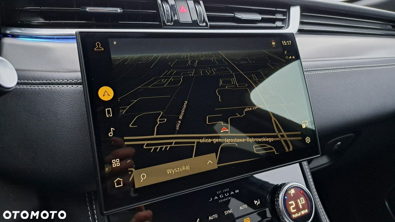 Jaguar F-Pace - 24