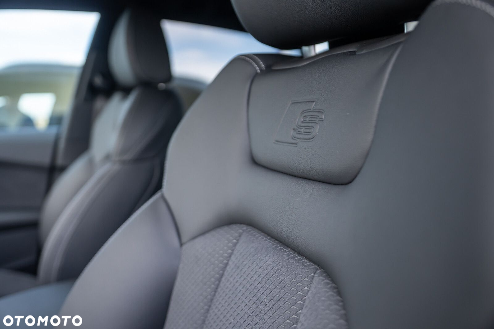 Audi Q8 - 13