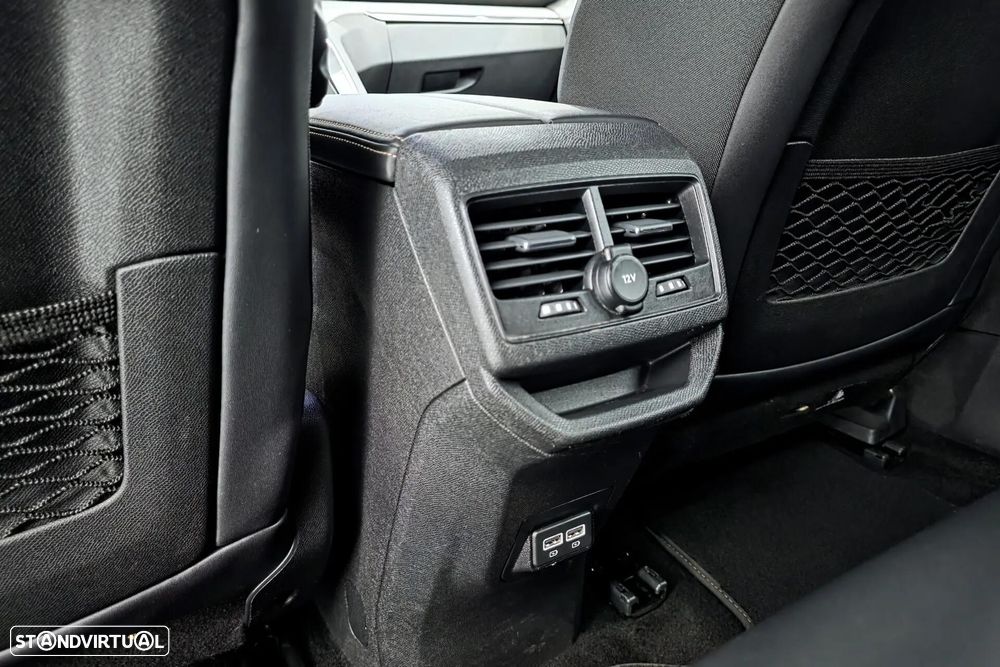 Peugeot 3008 1.6 Hybrid GT Pack e-EAT8 - 14