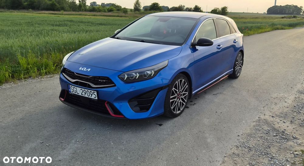 Kia Ceed - 11