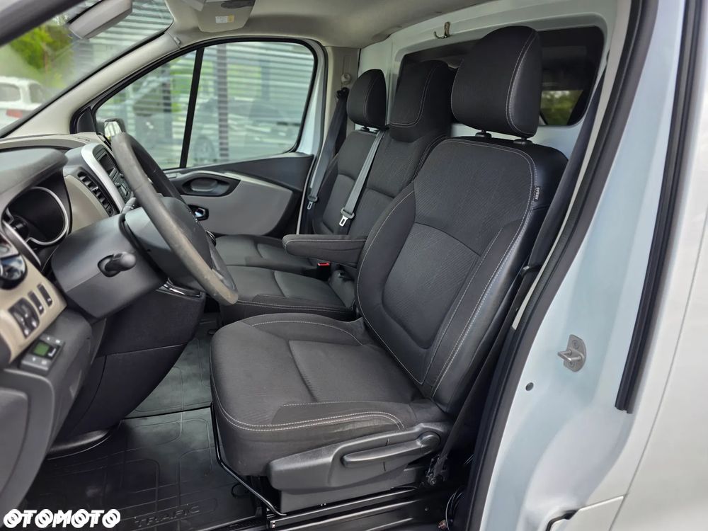 Renault TRAFIC Vivaro WSOKI 1.6dCi Energy L1H2 Pack Clim VAT 1 BEZWYPADKOWY z Polskiego Salonu Serwisowany Zadbany Egzemplarz - 26