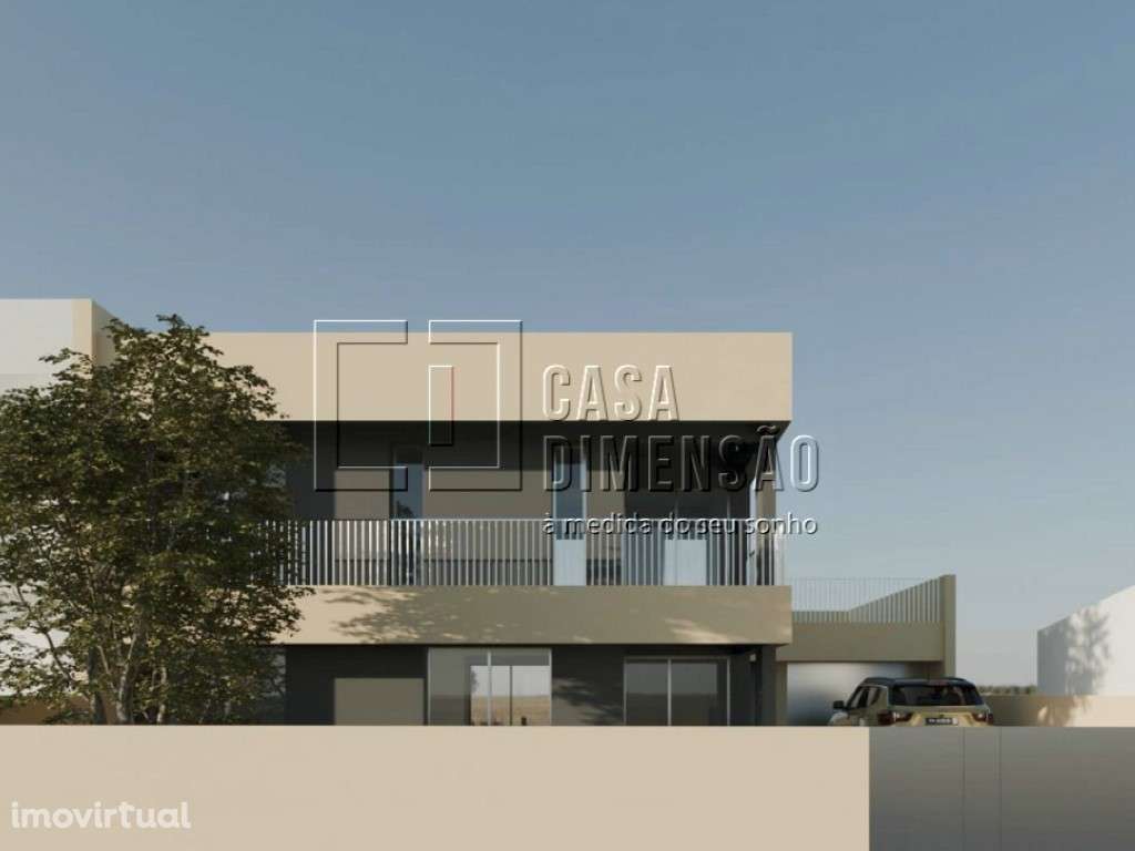 Moradia em construção localizada na zona da Charneca da Caparica, c... - Grande imagem: 3/8