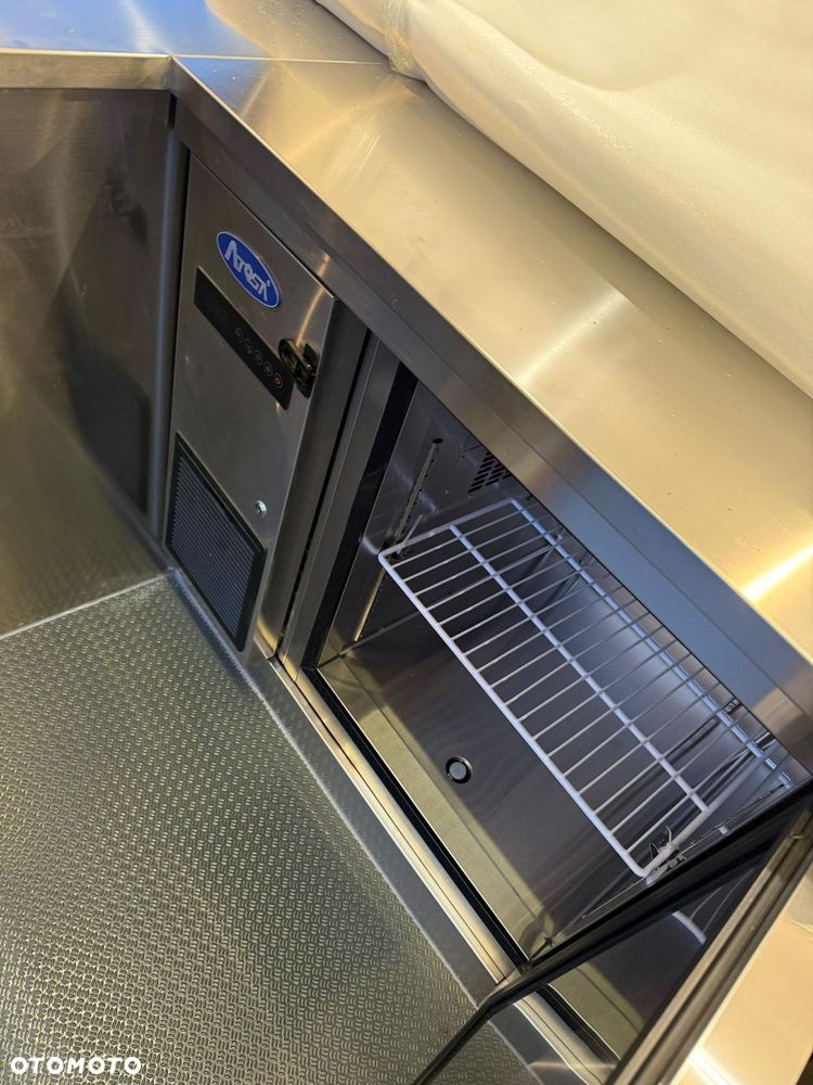 Esselmann Deli Food 400 przyczepa gastronomiczna z wyposażeniem - 8