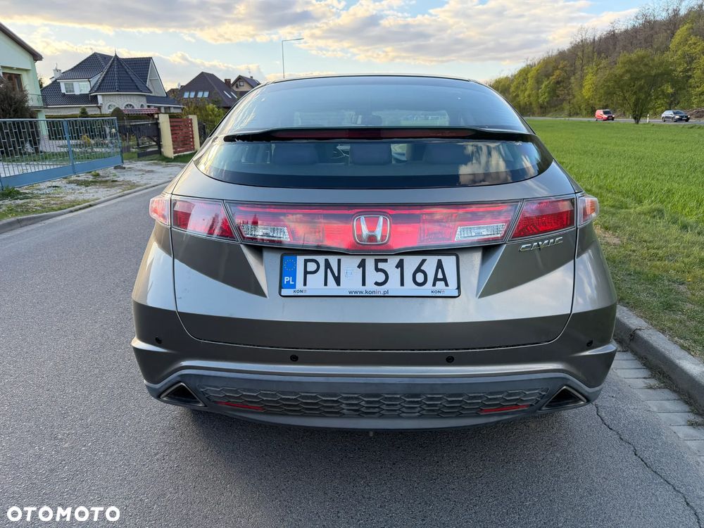 Honda Civic 1.8i-VTEC 50 Jahre Edition - 13