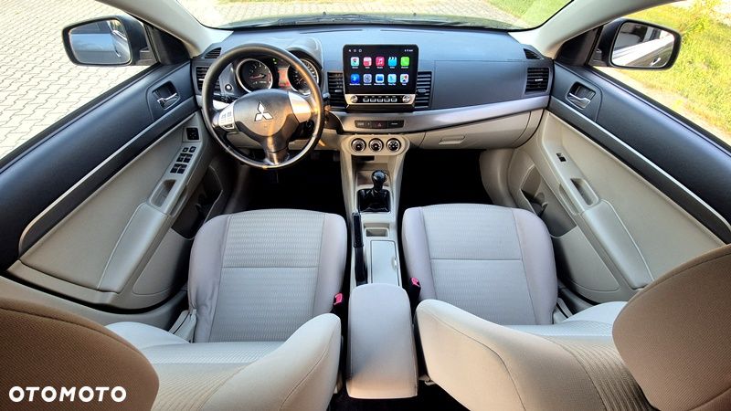 Mitsubishi Lancer 1.6 Invite - 7