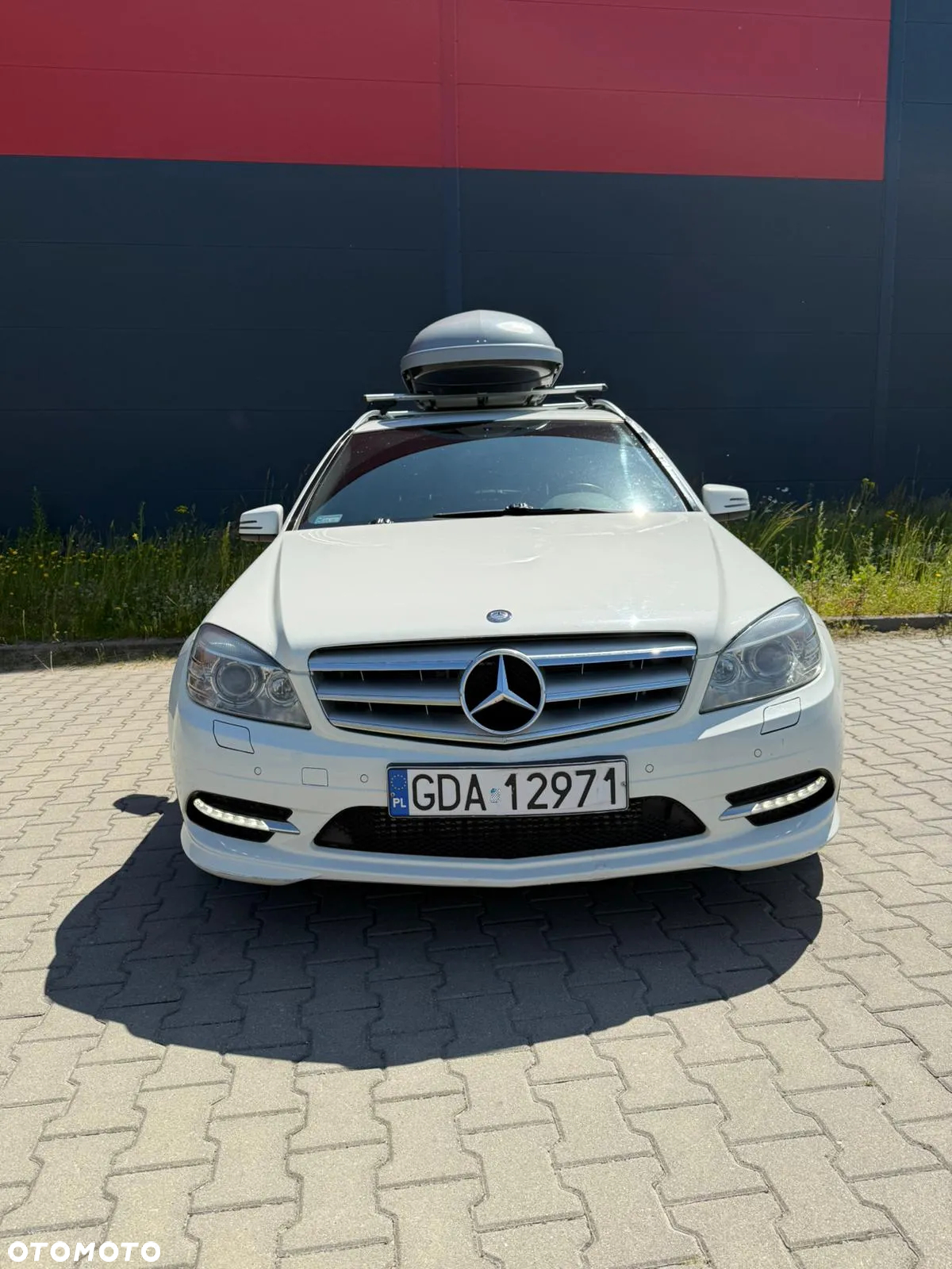 Mercedes-Benz Klasa C 180 T CGI Automatik BlueEFFICIENCY Avantgarde - 3