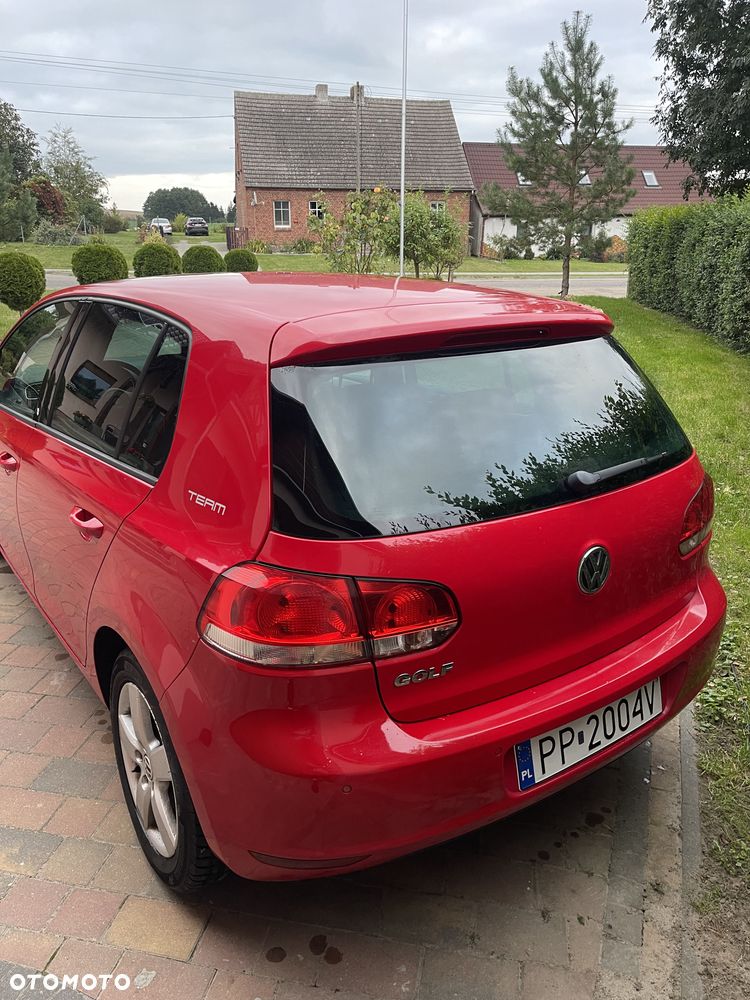 Volkswagen Golf - 10