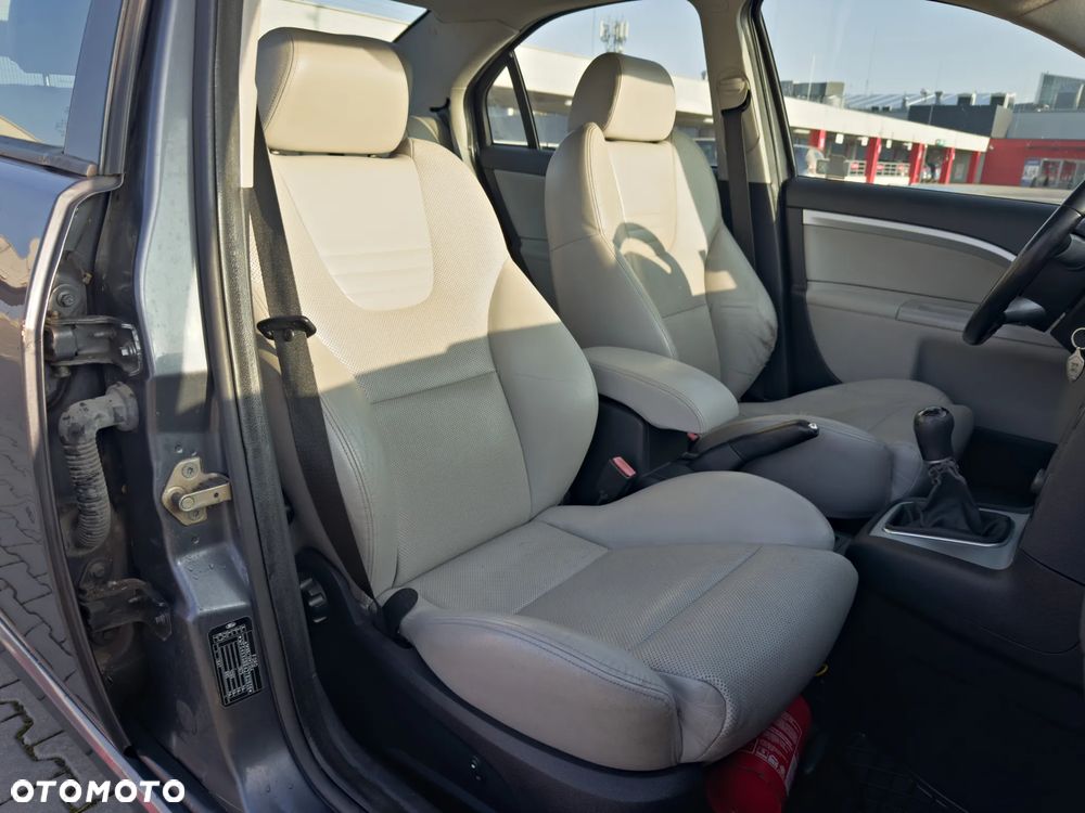 Ford Mondeo V6 ST 220 - 18