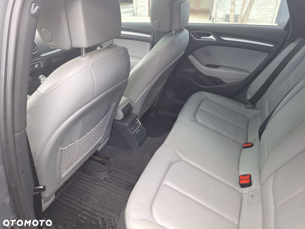 Audi A3 Sportback 1.4 TFSI e-tron S tronic - 13