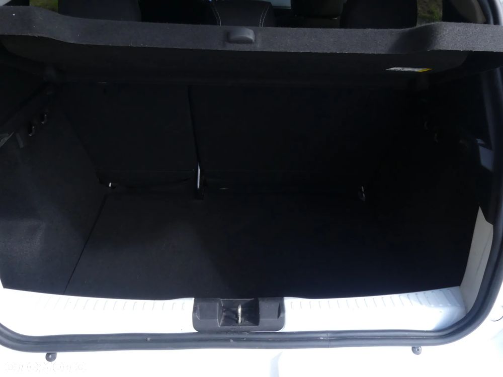 Dacia Sandero - 27