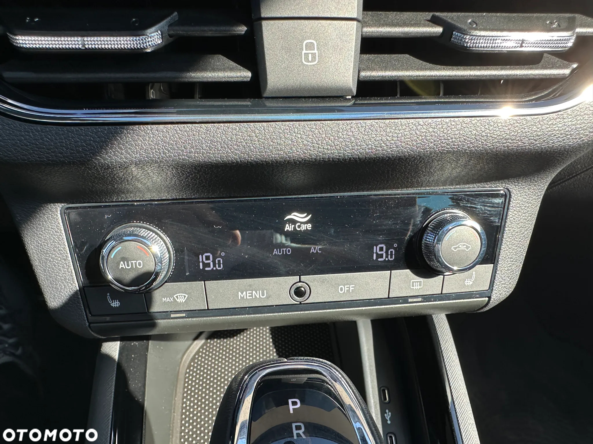 Skoda Kamiq 1.0 TSI Monte Carlo DSG - 33