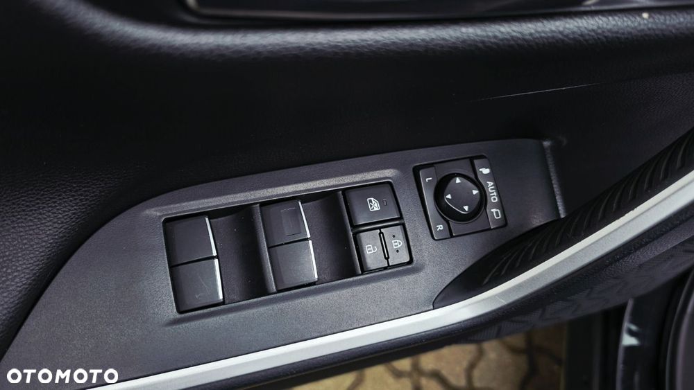 Toyota RAV4 - 11